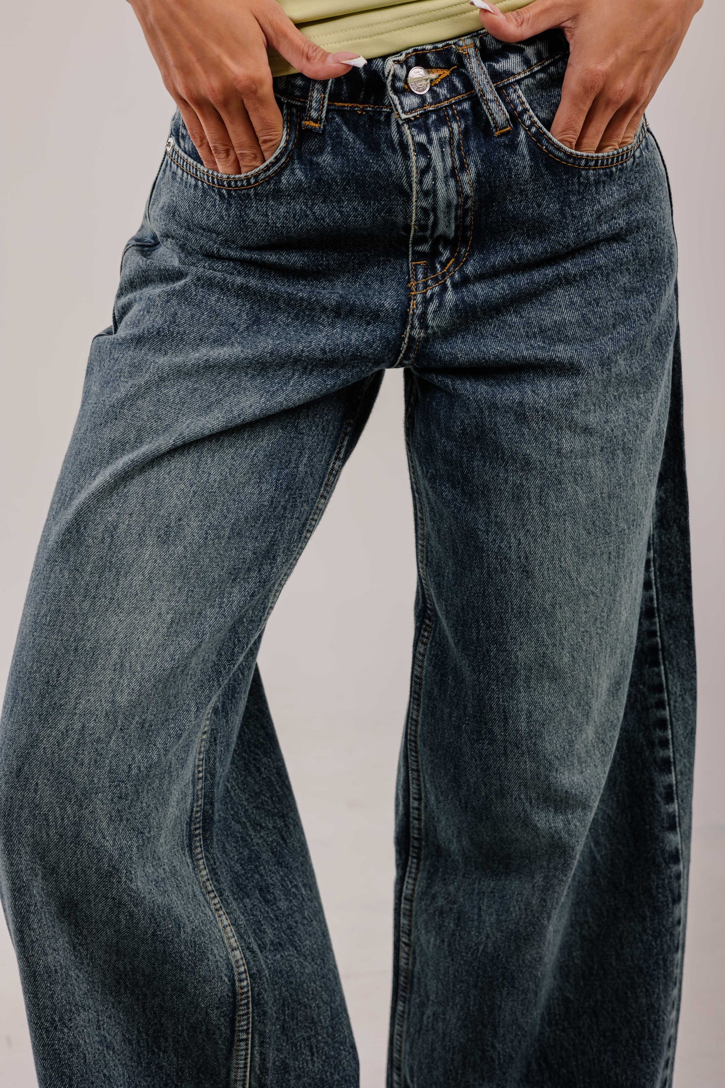 Wide-Leg Denim Dirty Washed