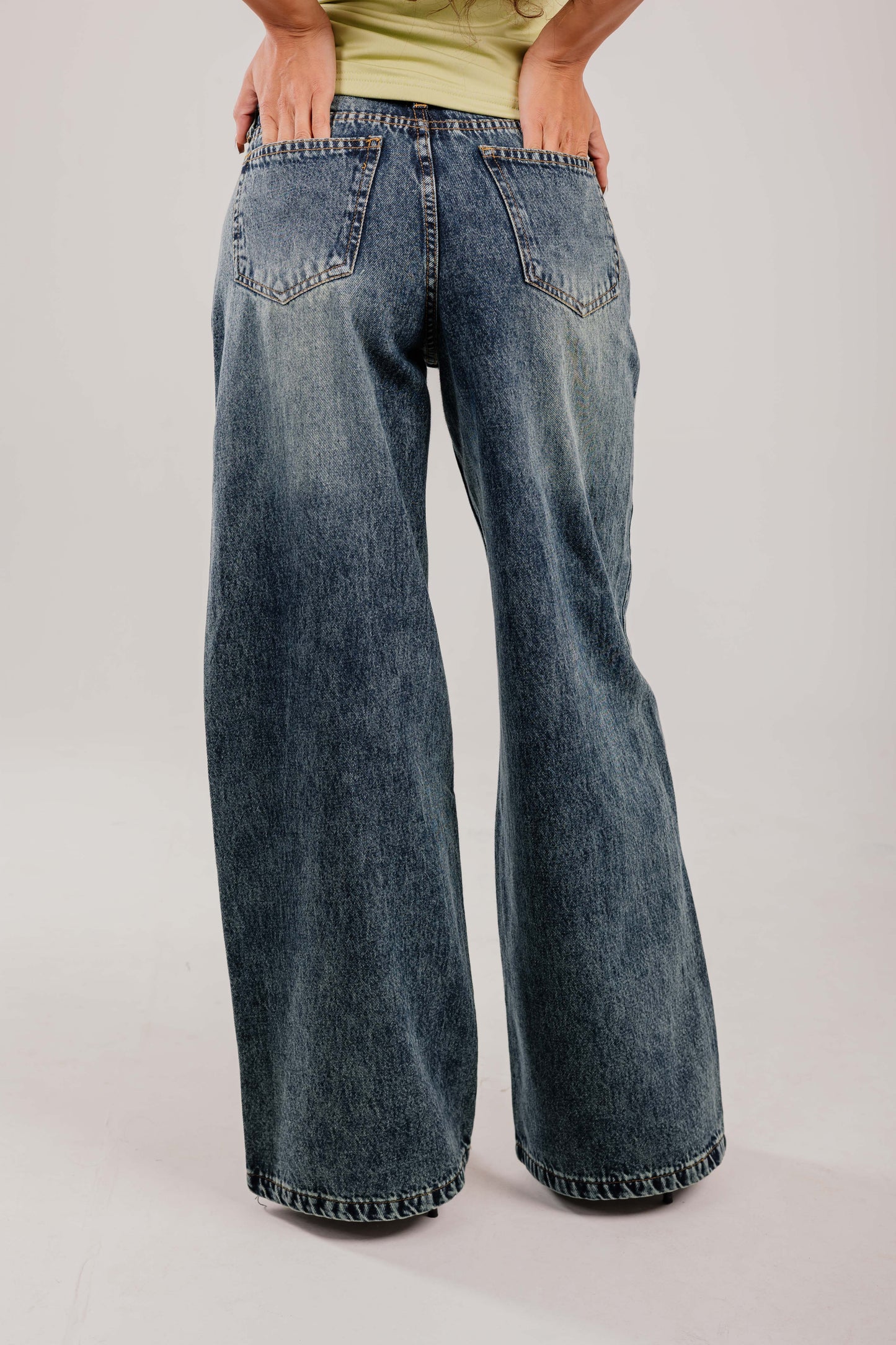 Wide-Leg Denim Dirty Washed