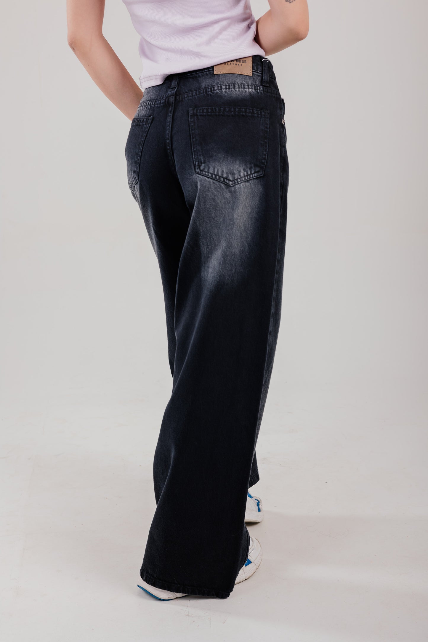Wide-Leg Denim Black