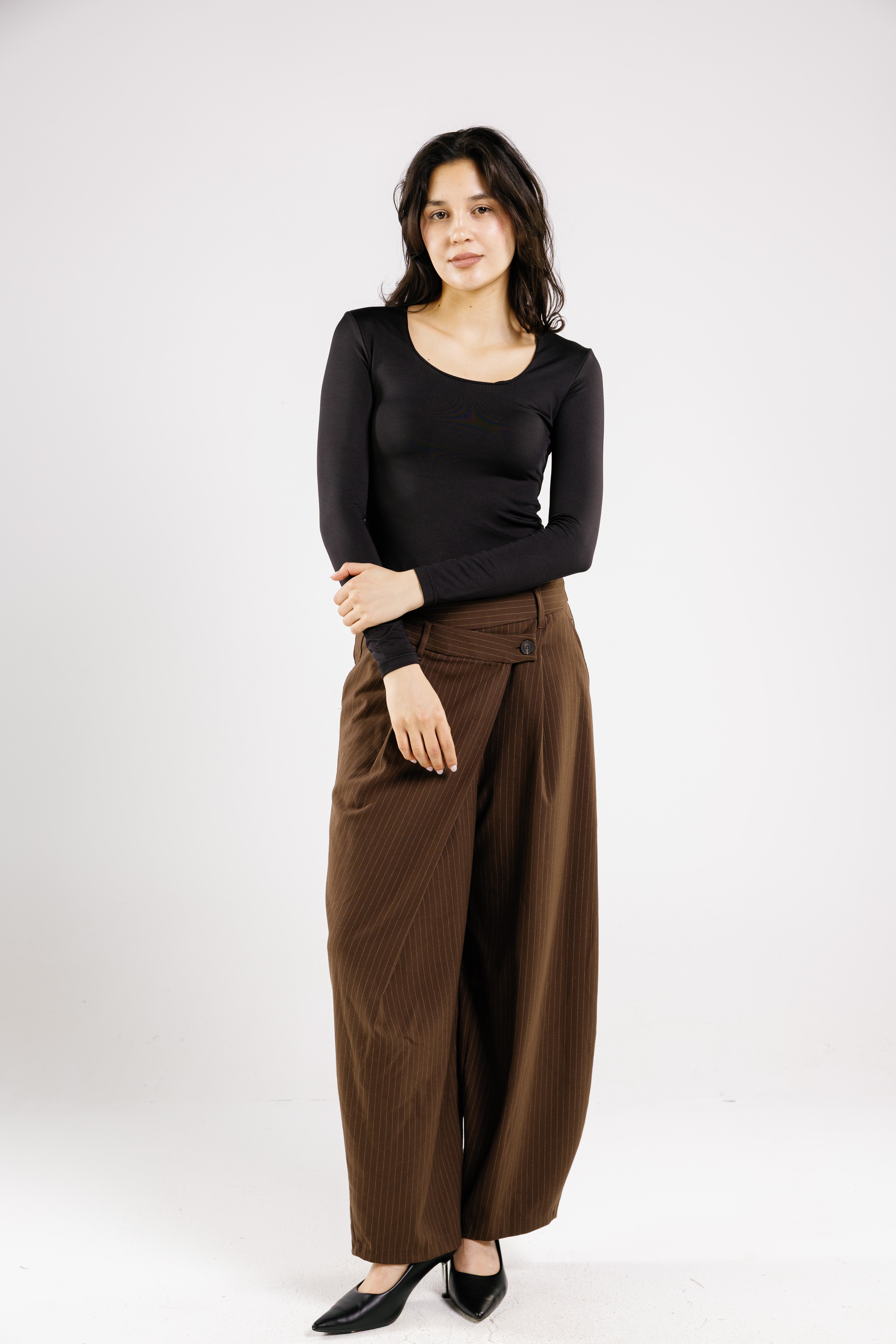 Square neck long sleeve bodysuit