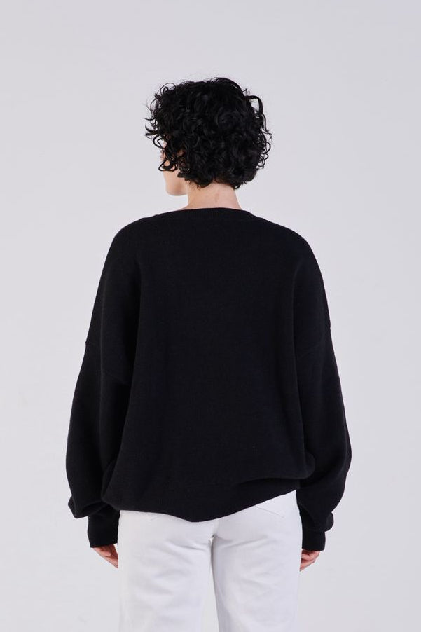 Soft knit V-neck jumper