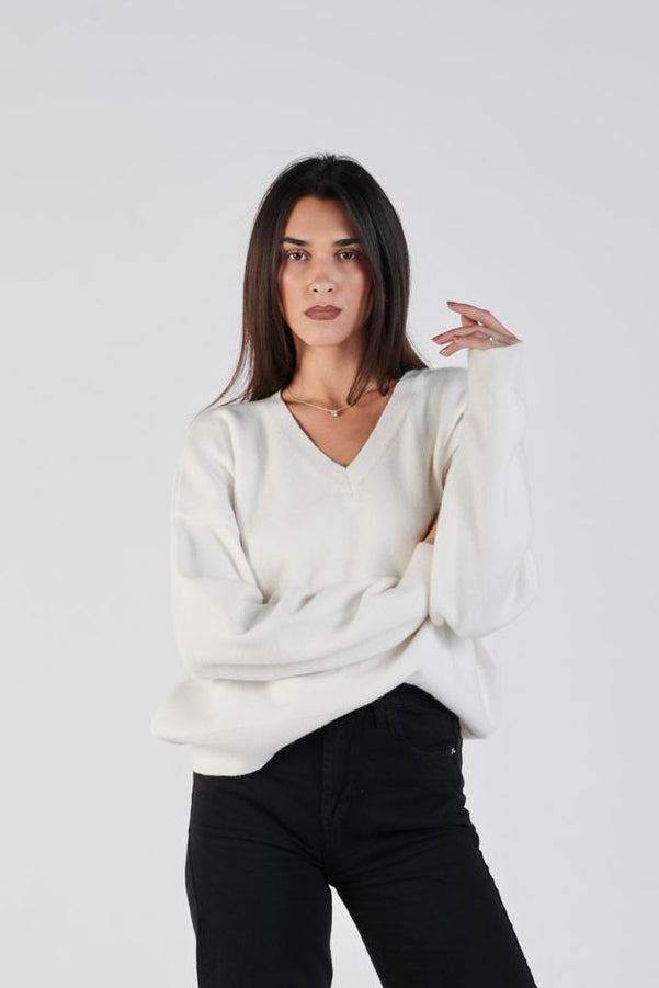 Soft knit V-neck jumper