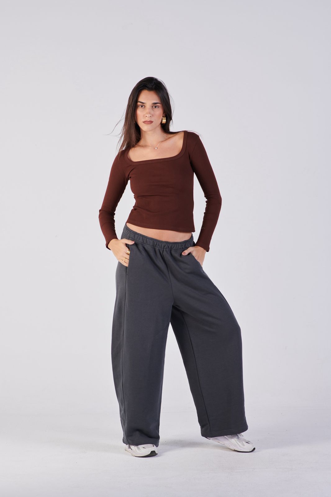 Scoop neck ribbed top