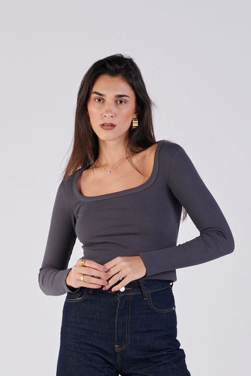 Scoop neck ribbed top