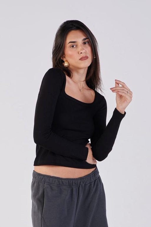 Scoop neck ribbed top